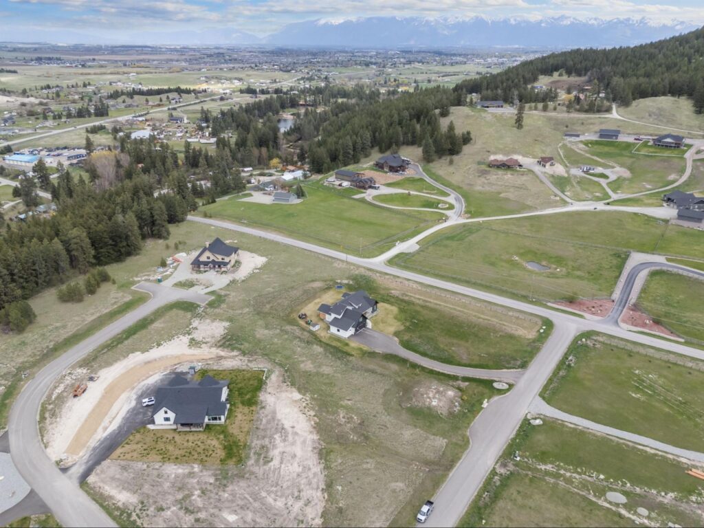 How Location Shapes the Perfect Custom Home in Montana